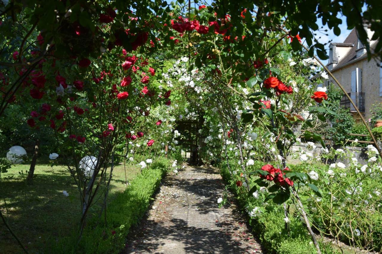 L'Intemporelle B&B Le Buisson-de-Cadouin Exterior foto