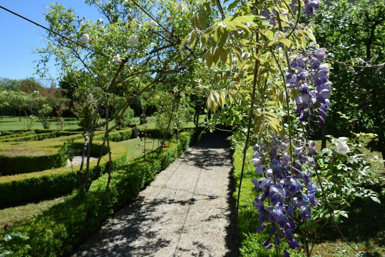 L'Intemporelle B&B Le Buisson-de-Cadouin Exterior foto